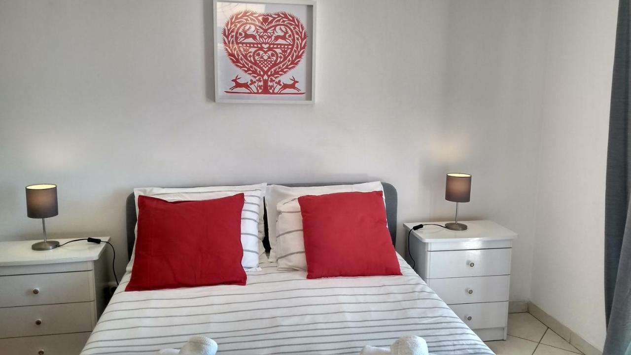 Apartamentos Monica Quarteira Dış mekan fotoğraf